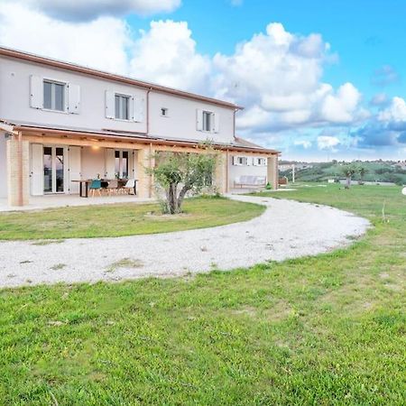 Casal Del Sole - L'Ulivo Apartman Montefelcino Kültér fotó