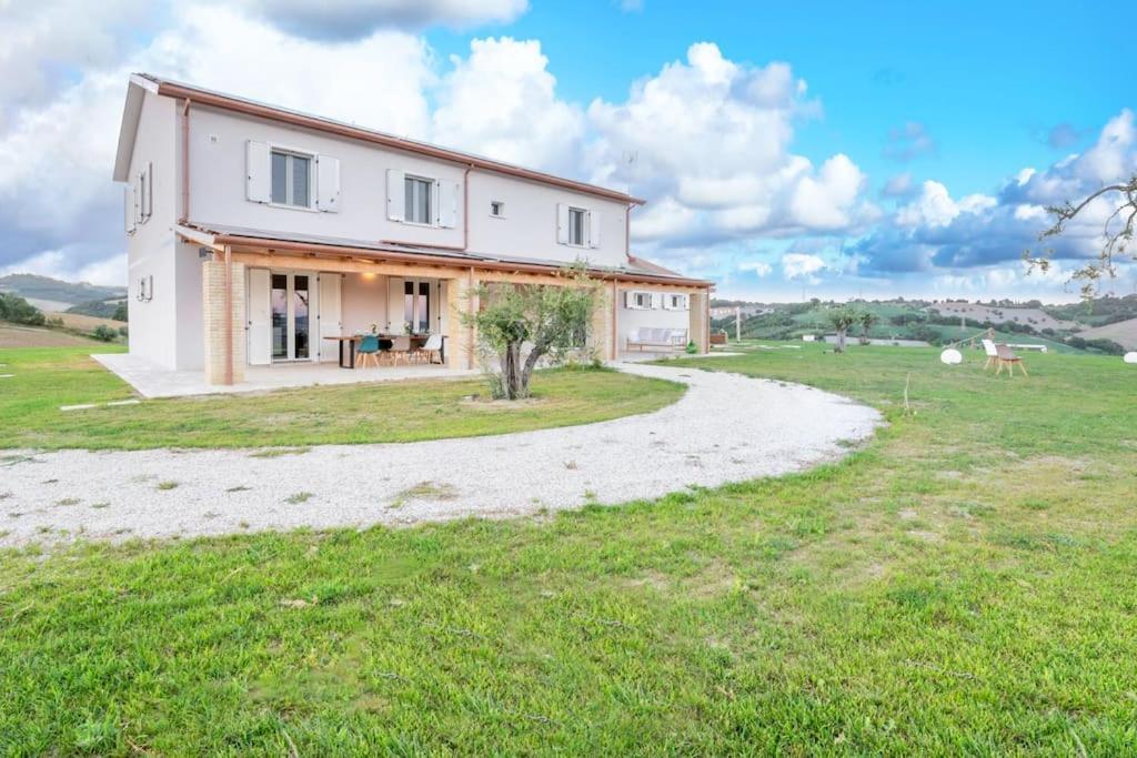 Casal Del Sole - L'Ulivo Apartman Montefelcino Kültér fotó